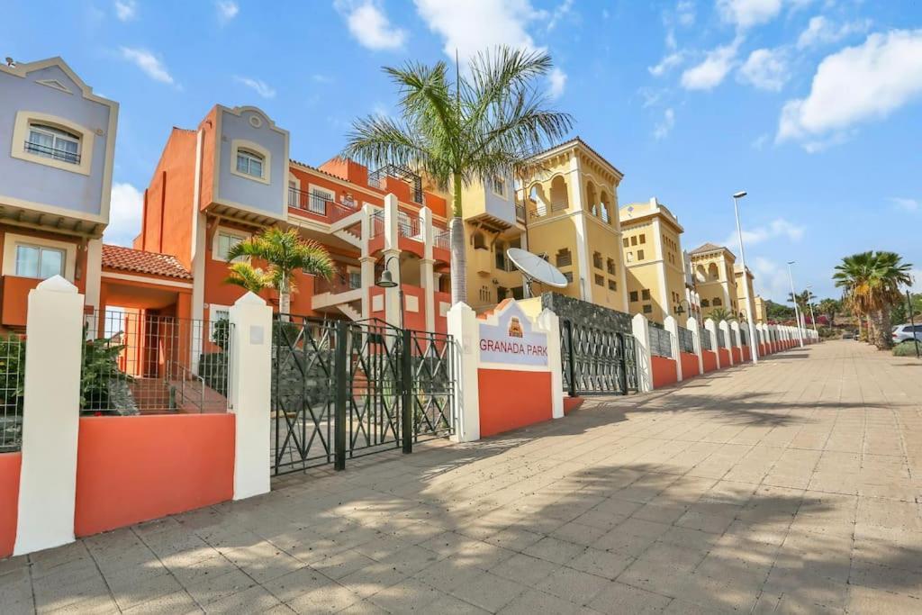 Luxury House Granada Park Villa Arona  Dış mekan fotoğraf